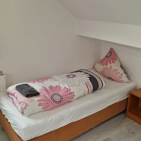 Lägenhet Schoene Maisonette Fuer Monteure In