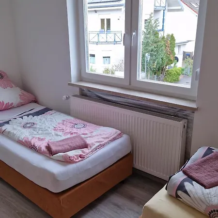 Apartment Schoene Maisonette Fuer Monteure In *